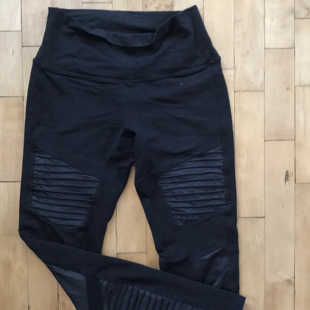 Alo Moto Leggings